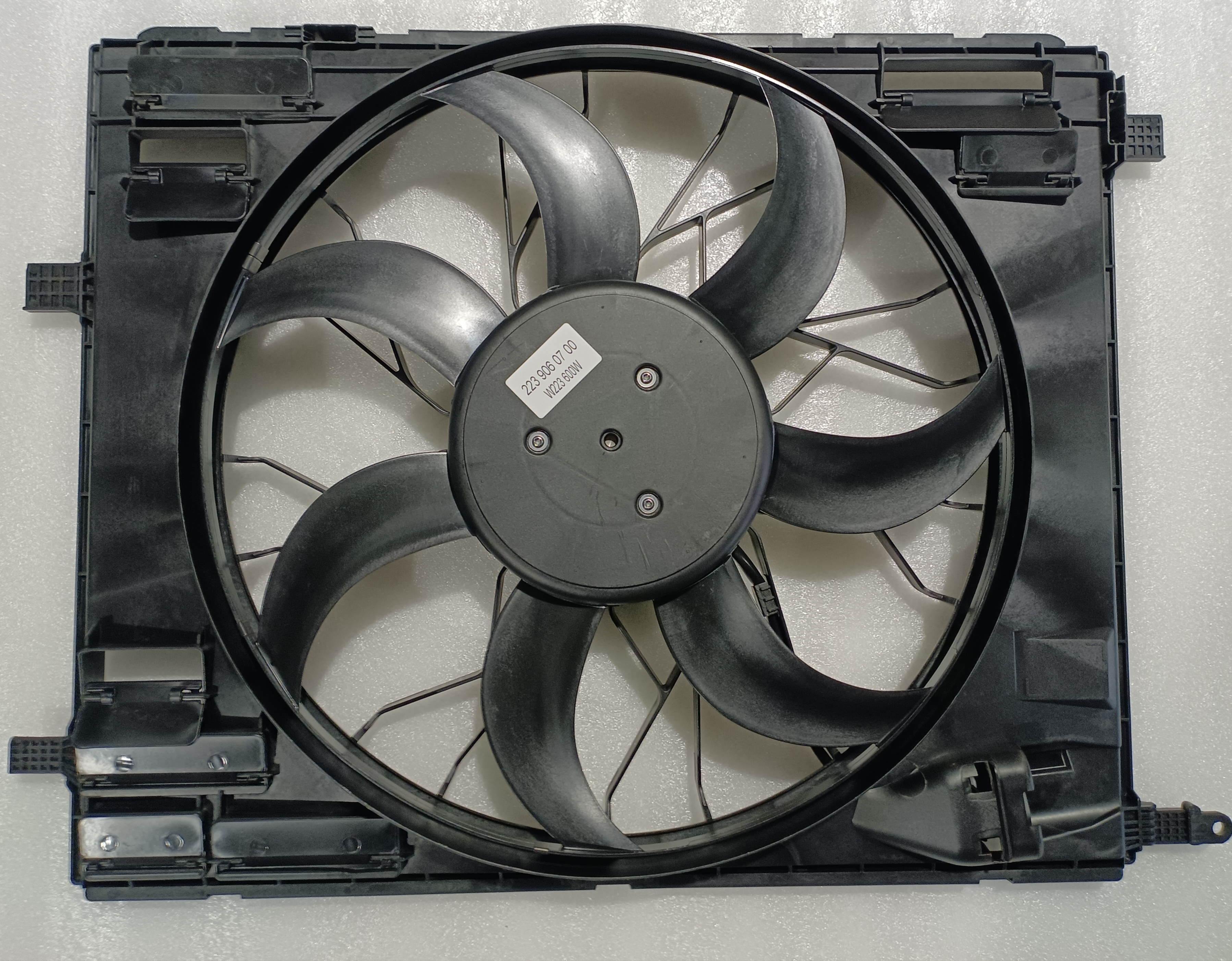 Mercedes-Benz Cooling Fan Assembly W223 600W W223